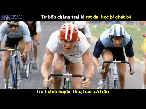 [Review Phim] Từ bốn chàng trai rớt đại học bị ghét bỏ trở thành huyền thoại của cả trấn