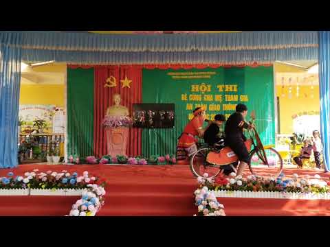 Ahi xuống phố - Hội thi bé cùng cha mẹ tham gia An toàn giao thông