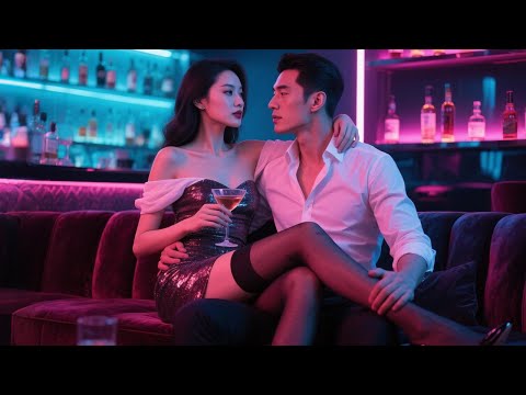 Cô Gái Đồng Ý Giả Làm Người Yêu Của Tổng Tài Bóng Gồng Để Qua Mắt Ông Nội, Nào Ngờ Ngay Đêm Đó Lại..