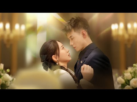 Cô bé Lọ Lem đã "bị dạy một bài học" sau khi trêu ghẹo anh CEO lúc anh đang tắm🔞