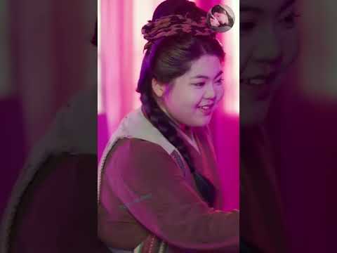 Mẹ làm trại chủ giàu có, cha tướng quân ngỡ ngàng